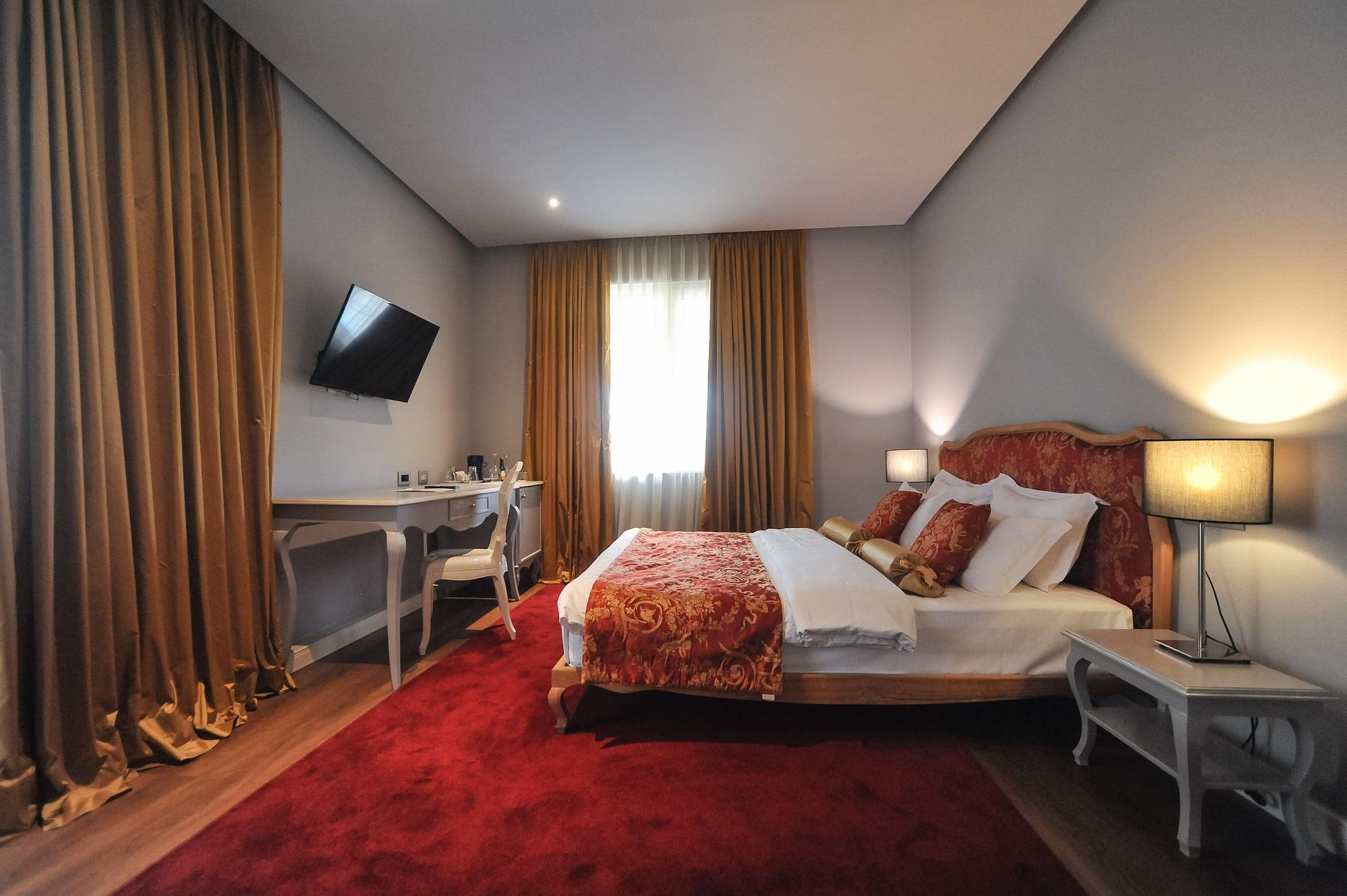 Classic Hotel Tirana Zewnętrze zdjęcie