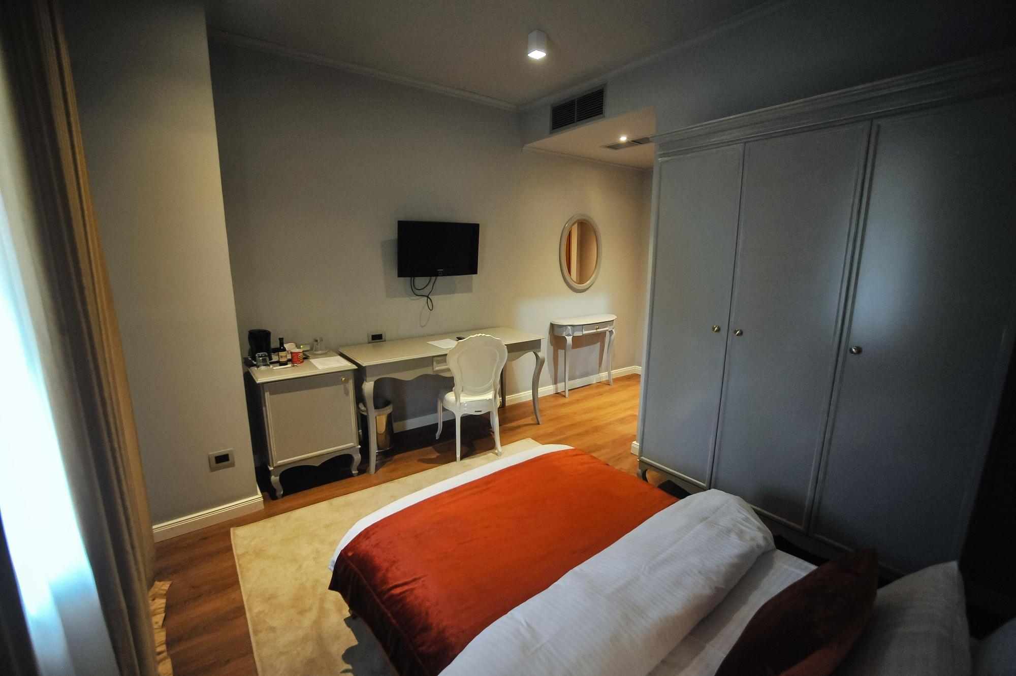 Classic Hotel Tirana Zewnętrze zdjęcie
