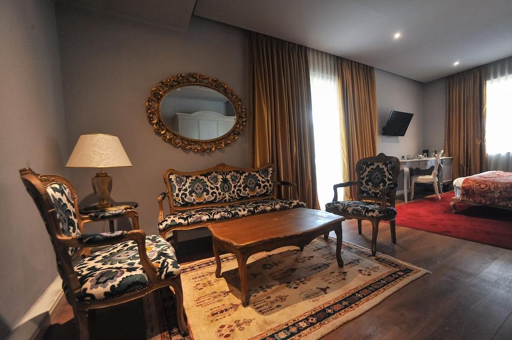 Classic Hotel Tirana Zewnętrze zdjęcie