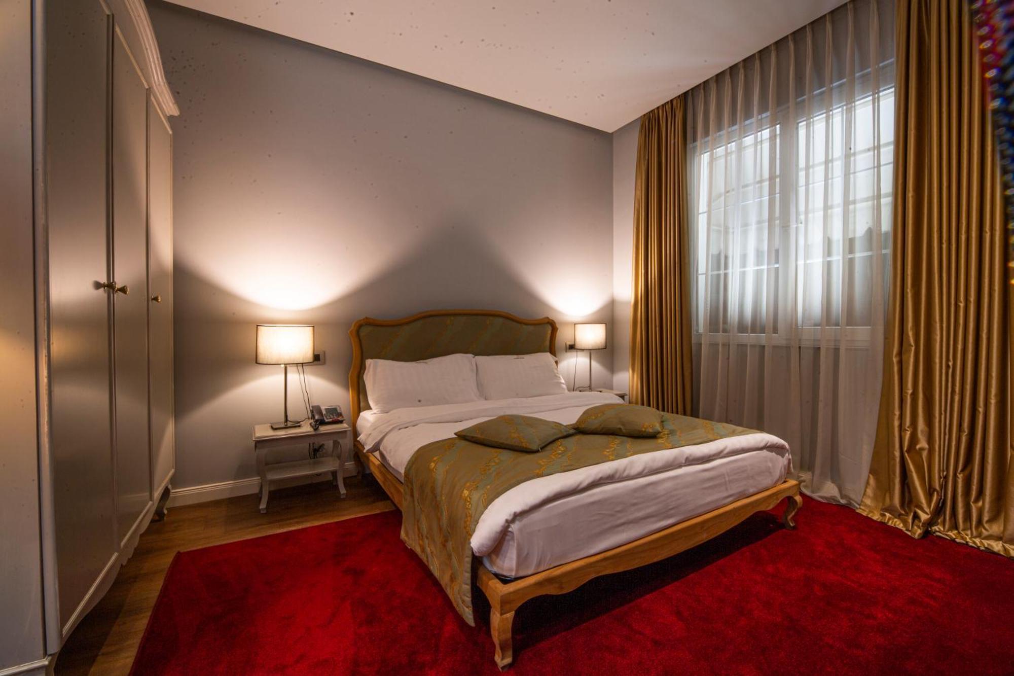 Classic Hotel Tirana Zewnętrze zdjęcie